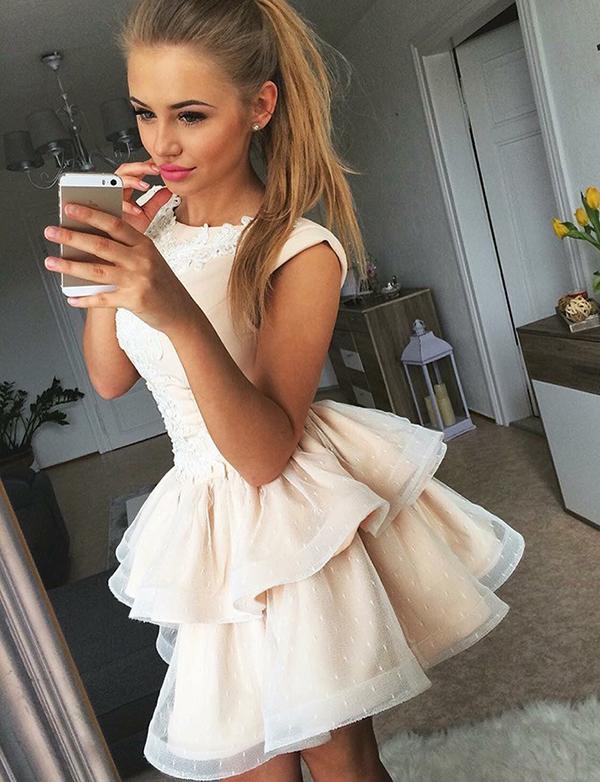 A-Line Jewel Short Champagne Satin Homecoming/Cocktail Dress With Applique cg539