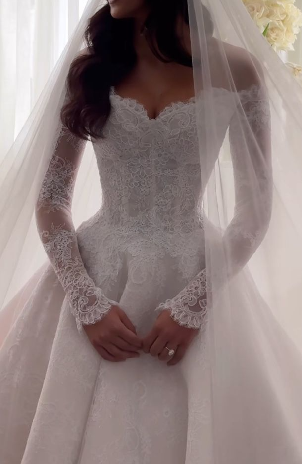 off the shoulder sweetheart lace long sleeves long wedding dress lace bridal gown     cg25379