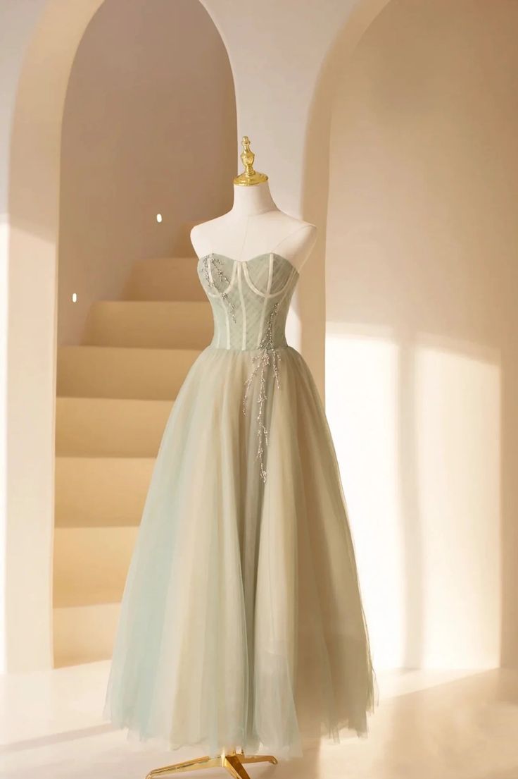 A-Line Lovely Strapless Long Tulle Prom Dress       cg25090