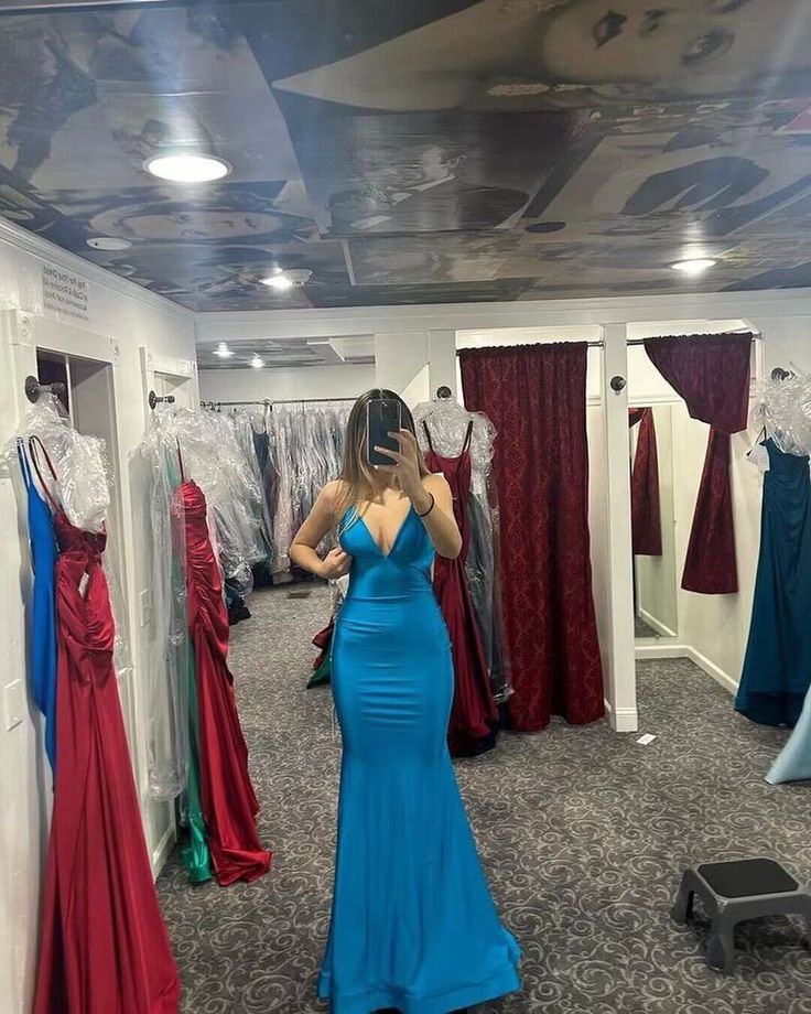 Blue V Neck Mermaid Long Prom Dresses     cg25123