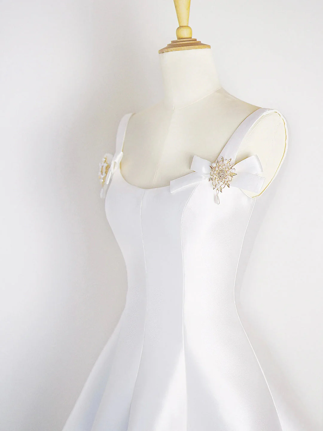 White Satin Short Prom Dress, Simple A-Line Evening Party Dress       cg25092