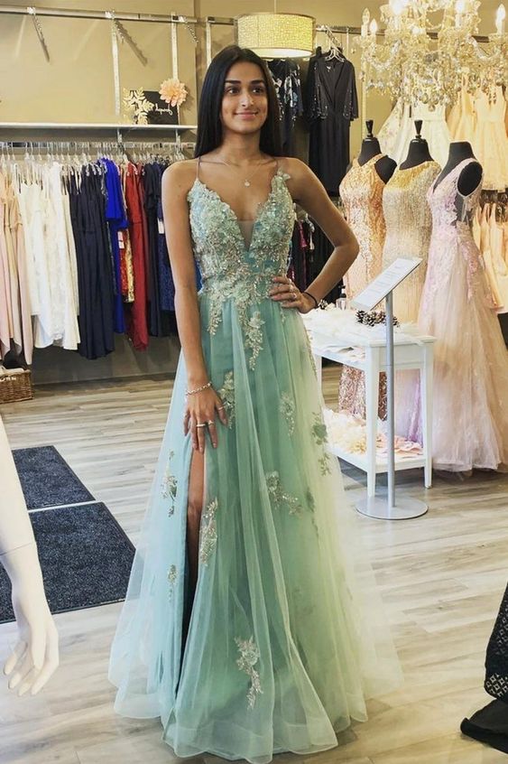 Green V-Neck Lace Long Prom Dress, A-Line Evening Dress with Slit   cg24987