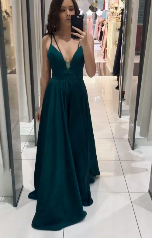 Green V-Neck prom Dress   cg13630