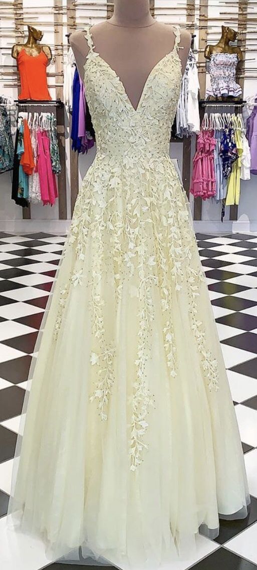 Yellow Tulle Floor Length Prom Dresses Lace Embroidery V neck cg1737