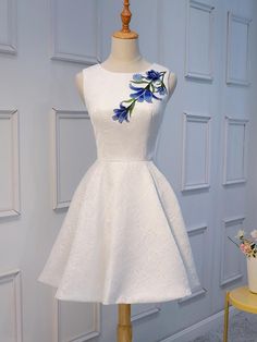 Unique White Lace Applique Cheap Short Homecoming Dresses    cg19715