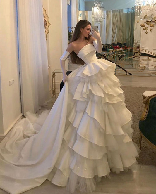 Charming A Line Strapless White Long Wedding Gown with Ruffles Prom Party Dress    cg20942