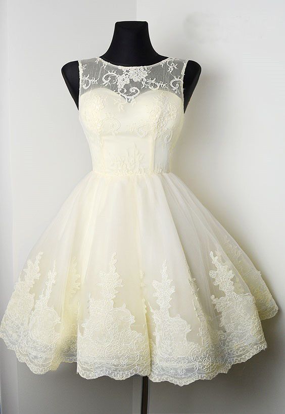 A-Line Bateau Beige Tulle Short Homecoming Dress with Lace cg2153