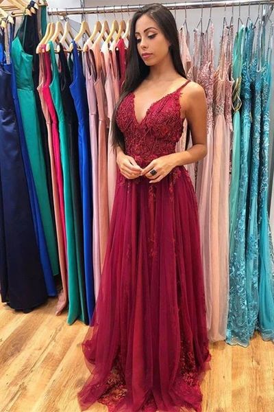 Burgundy Spaghetti Strap V-neck A-line Prom Dresses with Lace Appliques    cg21811