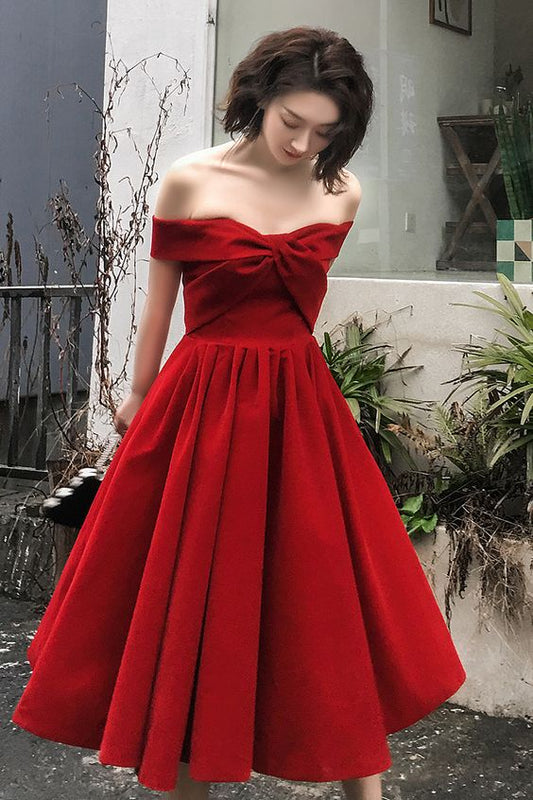 Red Velvet Sweetheart Simple Knee Length Wedding Prom Dress     cg22137