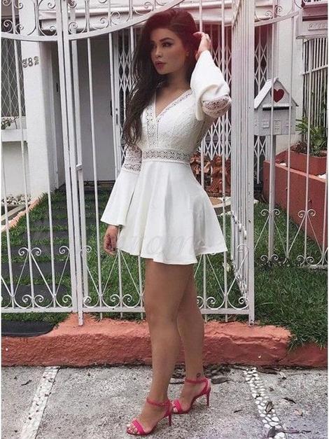 A-Line V-Neck Bell Sleeves Short White Homecoming Dress with Lace        cg22942