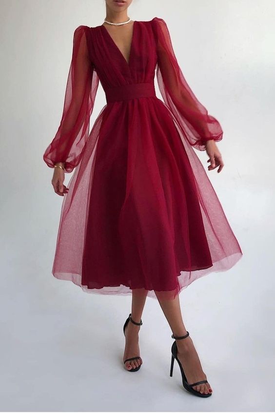 Tulle Burgundy Short Prom Dress with Sheer Sleeves          cg23379